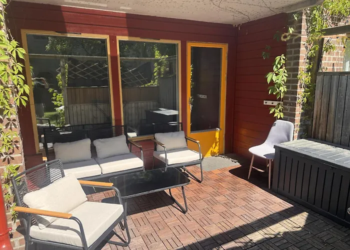 3-Bedroom Apt For 7,Two Baths, Oslo Central